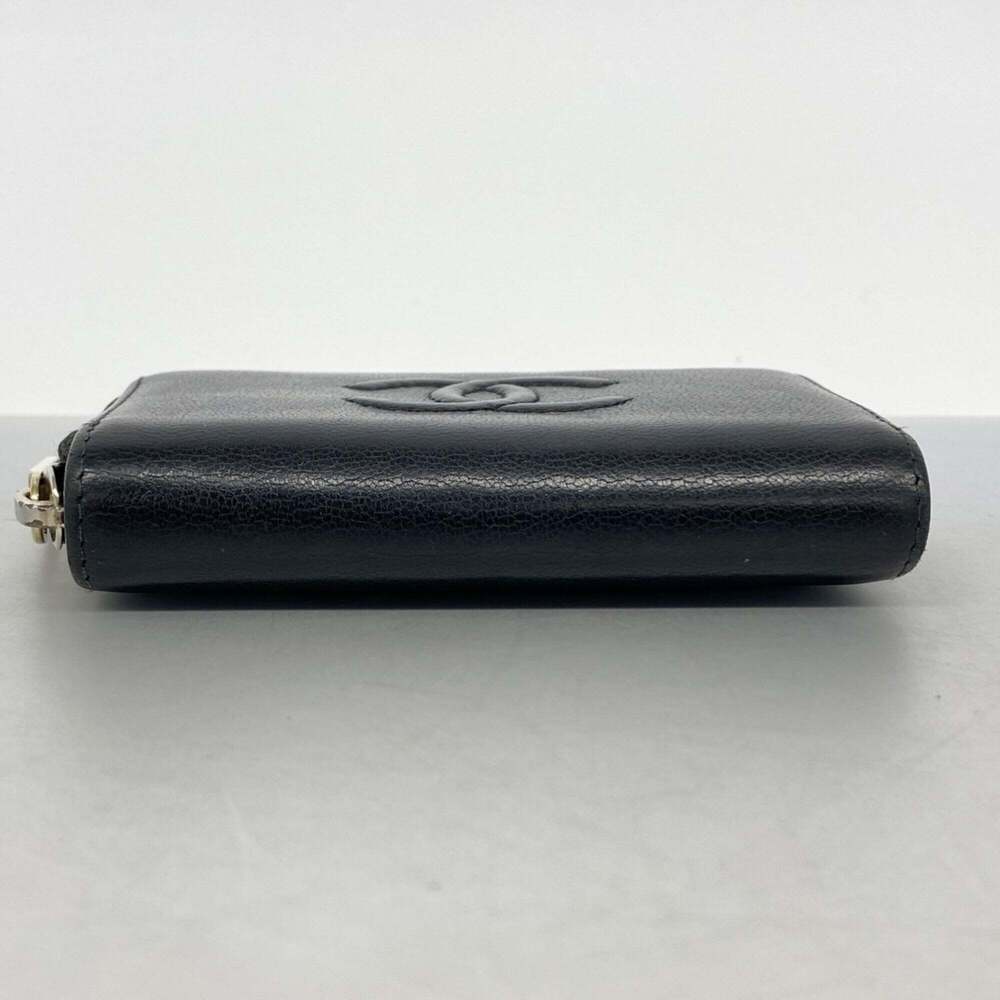 CHANEL Black Lambskin Leather Wallet - Picture 2 of 8